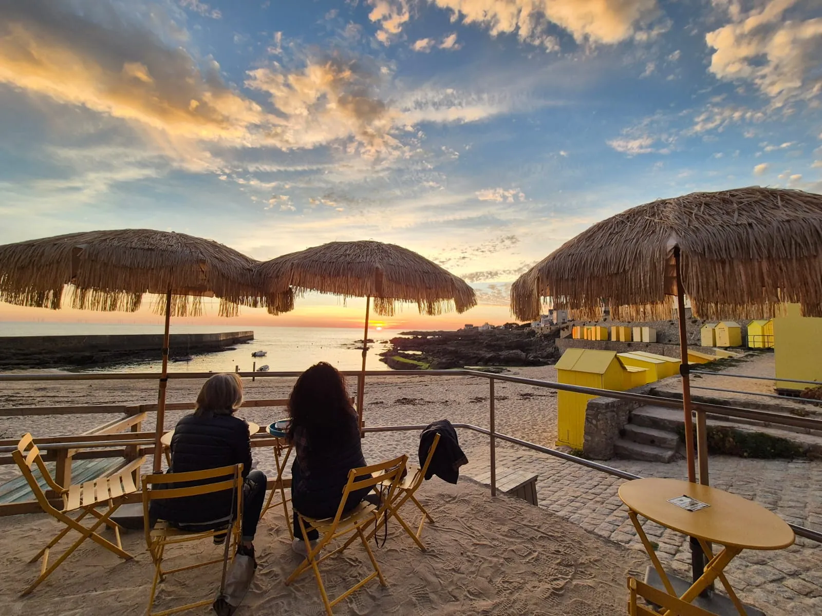 La terrasse de La Cabana au coucher du soleil